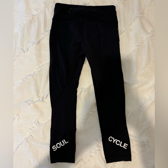 LULU LEMON x SOULCYCLE pace rival crop - Picture 2 of 3